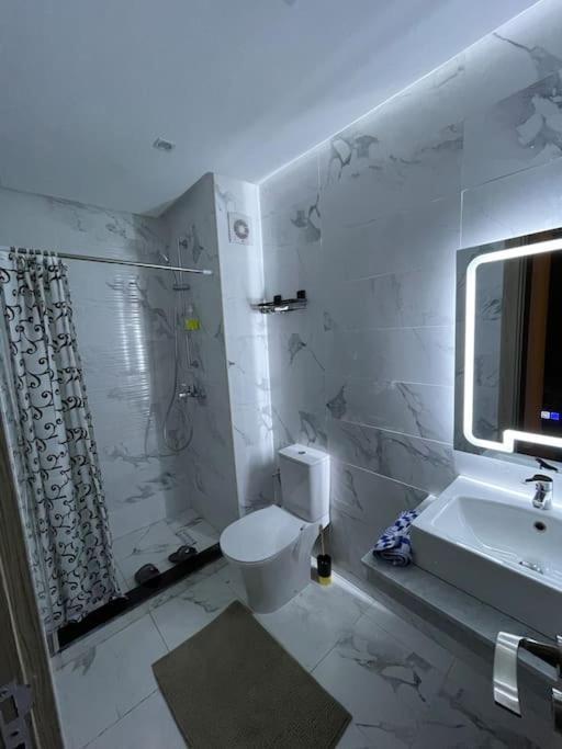 Experience De Luxe Ultime / Parking / Restaurant / Cafe / Carrefour Apartment Oujda Bagian luar foto