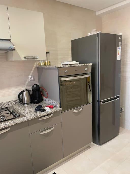 Experience De Luxe Ultime / Parking / Restaurant / Cafe / Carrefour Apartment Oujda Bagian luar foto