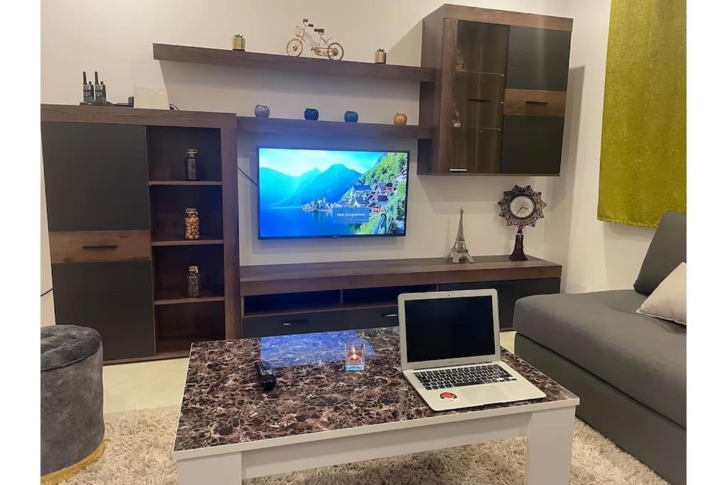 Experience De Luxe Ultime / Parking / Restaurant / Cafe / Carrefour Apartment Oujda Bagian luar foto